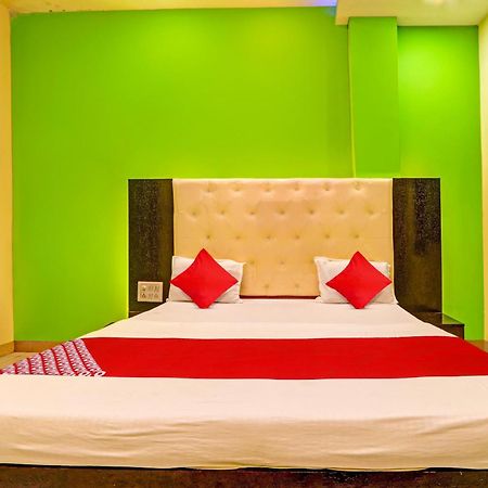 Oyo Flagship Hotel Samruddhi Lodge Nirmal  Luaran gambar