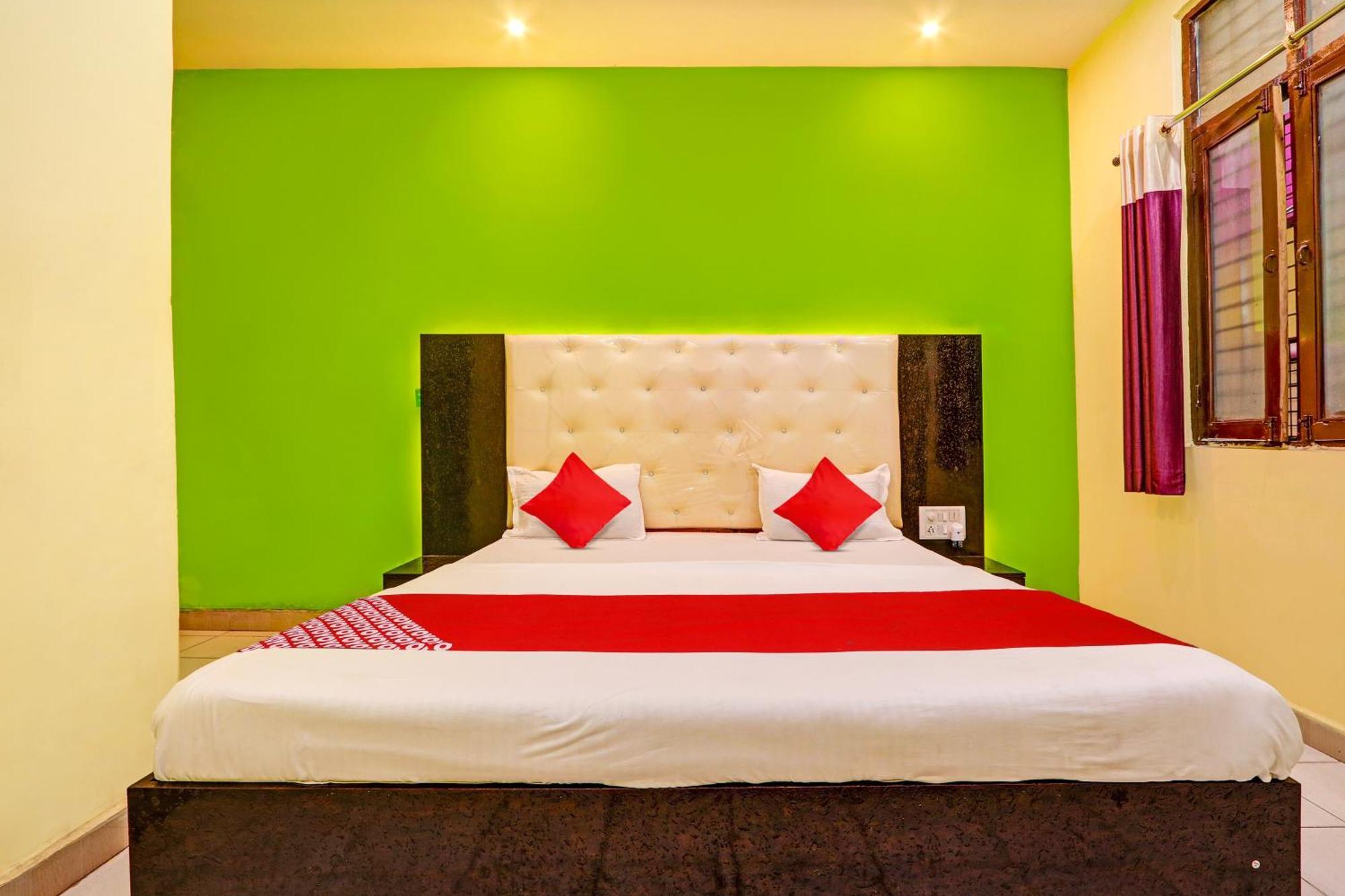 Oyo Flagship Hotel Samruddhi Lodge Nirmal  Luaran gambar