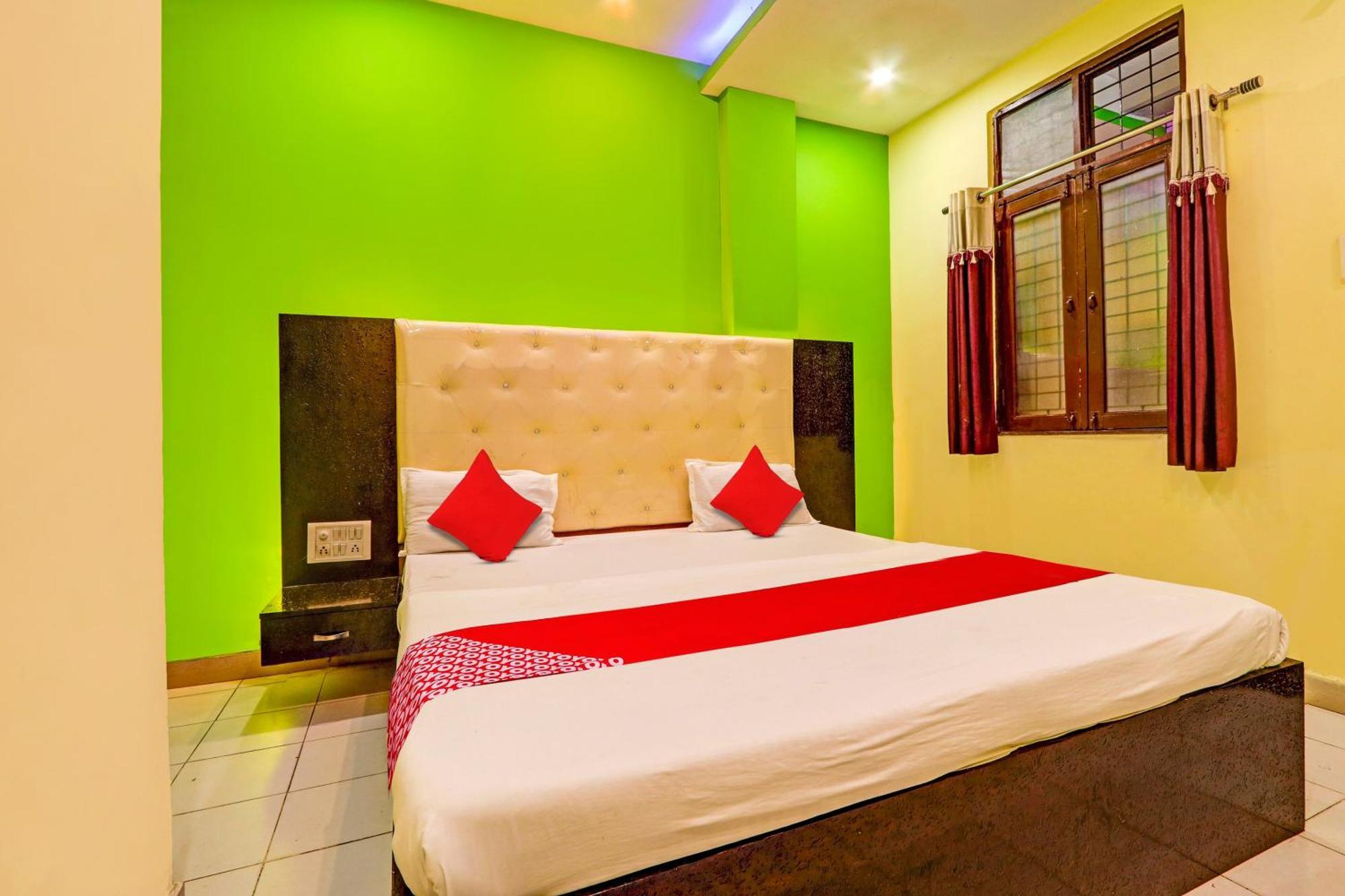 Oyo Flagship Hotel Samruddhi Lodge Nirmal  Luaran gambar