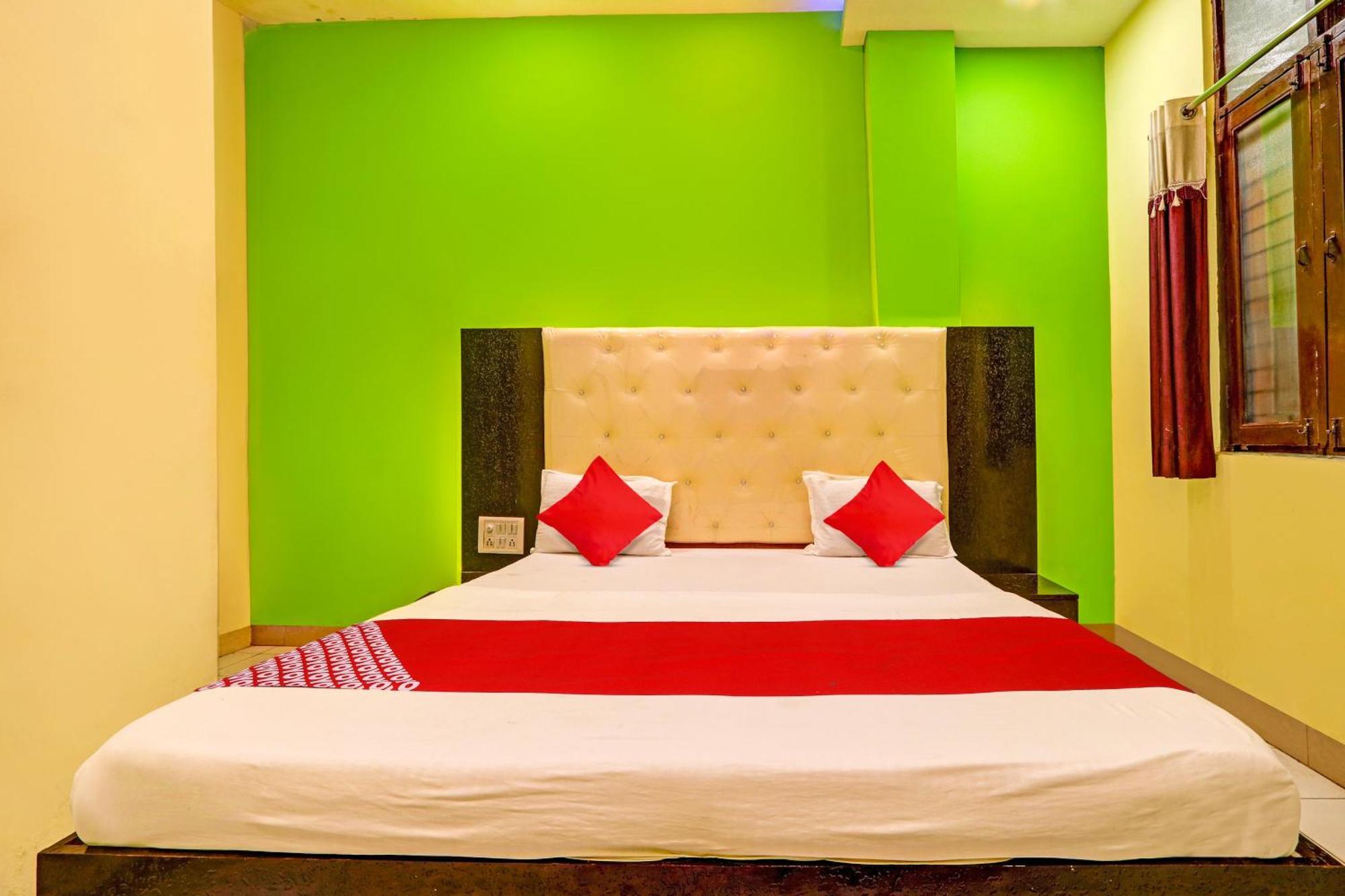 Oyo Flagship Hotel Samruddhi Lodge Nirmal  Luaran gambar