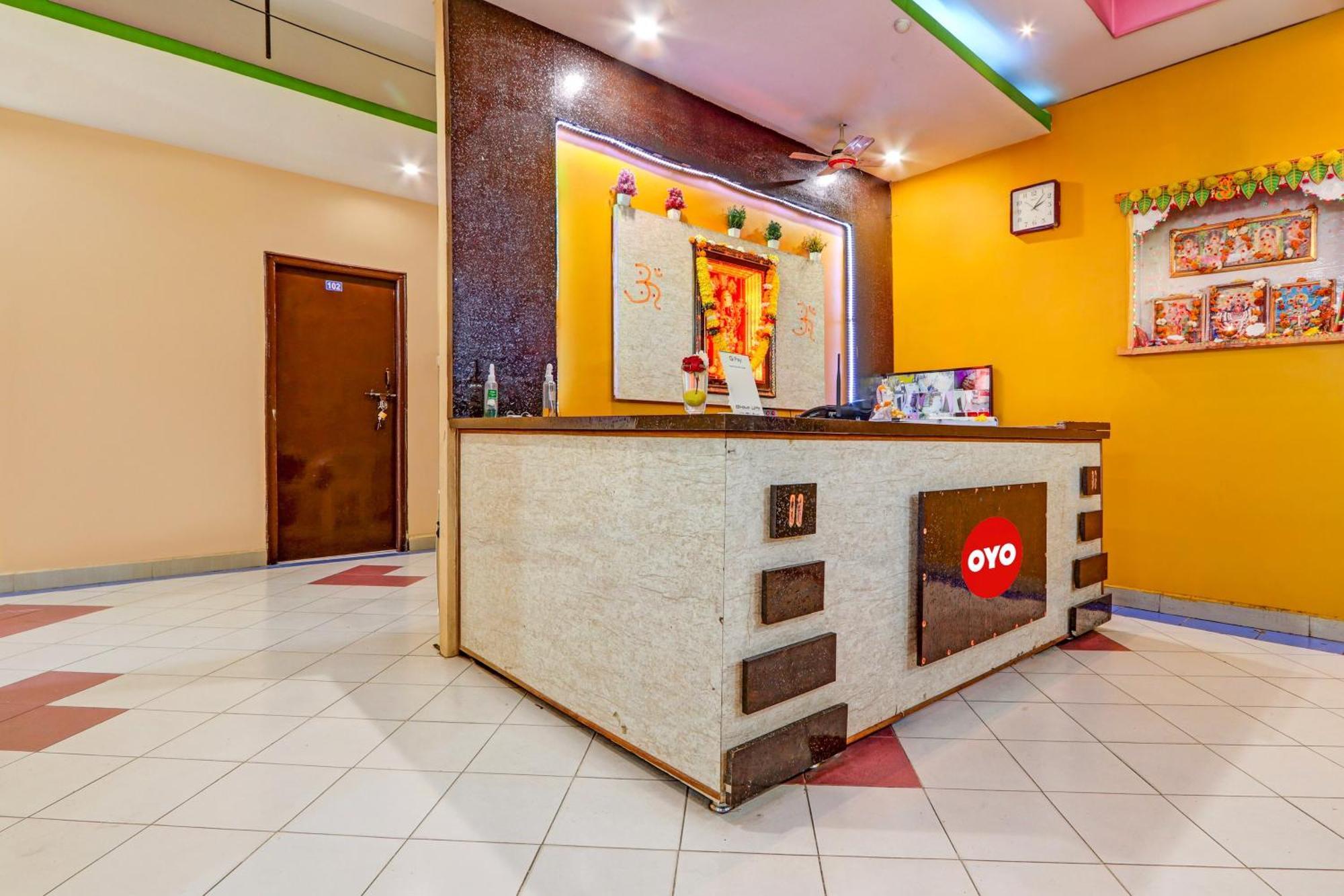 Oyo Flagship Hotel Samruddhi Lodge Nirmal  Luaran gambar